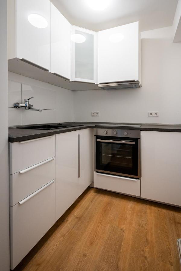 Old Town Apartment 2 Rooms/Baths ดุสเซลดอร์ฟ ภายนอก รูปภาพ