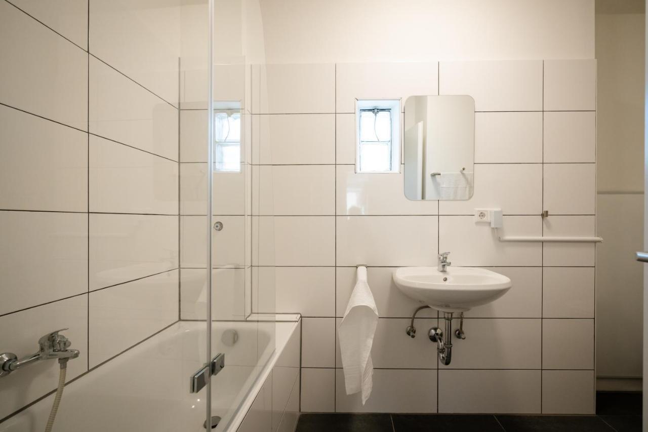 Old Town Apartment 2 Rooms/Baths ดุสเซลดอร์ฟ ภายนอก รูปภาพ