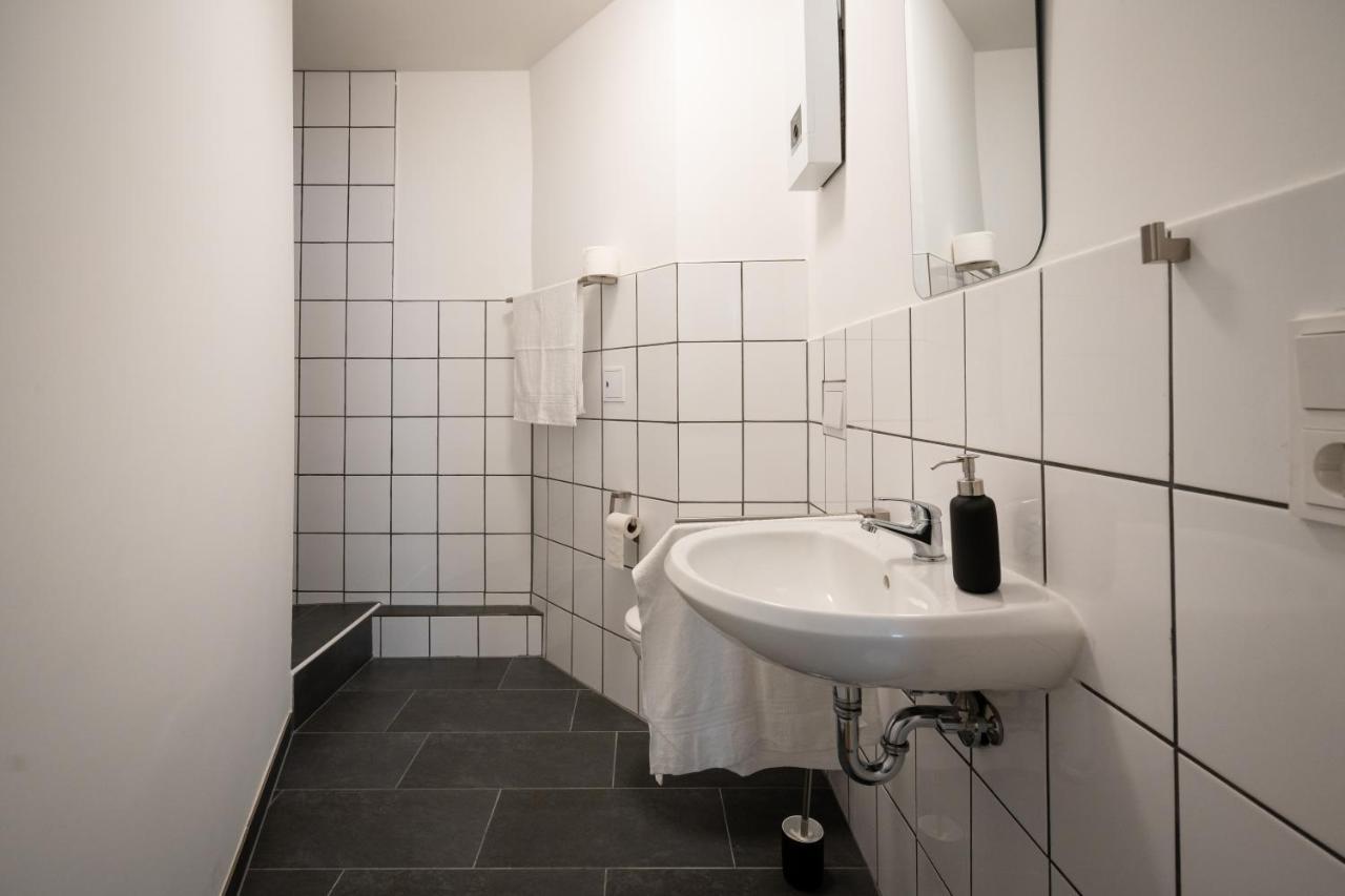 Old Town Apartment 2 Rooms/Baths ดุสเซลดอร์ฟ ภายนอก รูปภาพ